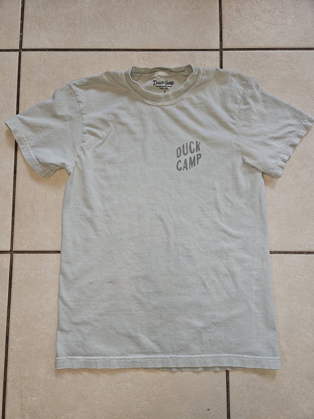 Duck Camp Men’s Short-Sleeve Tee in Light Sage